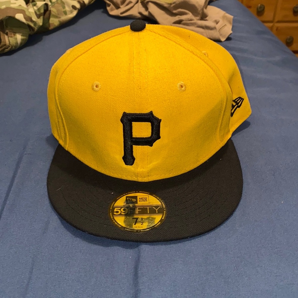 7 1/2 New Era Pirates Hat